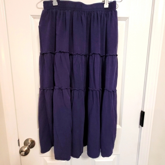 Navy Blue Midi Double Tiered Skirt with Pockets Size Small - Picture 1 of 15